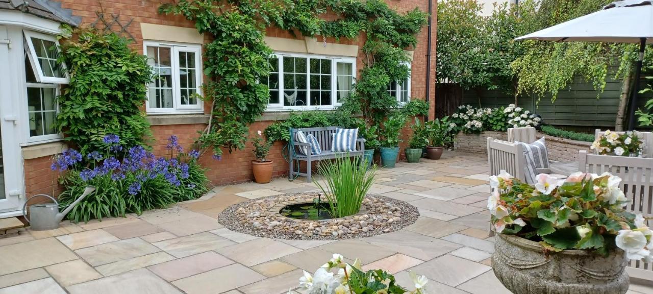 Harlequin B&B Ledbury Exteriör bild